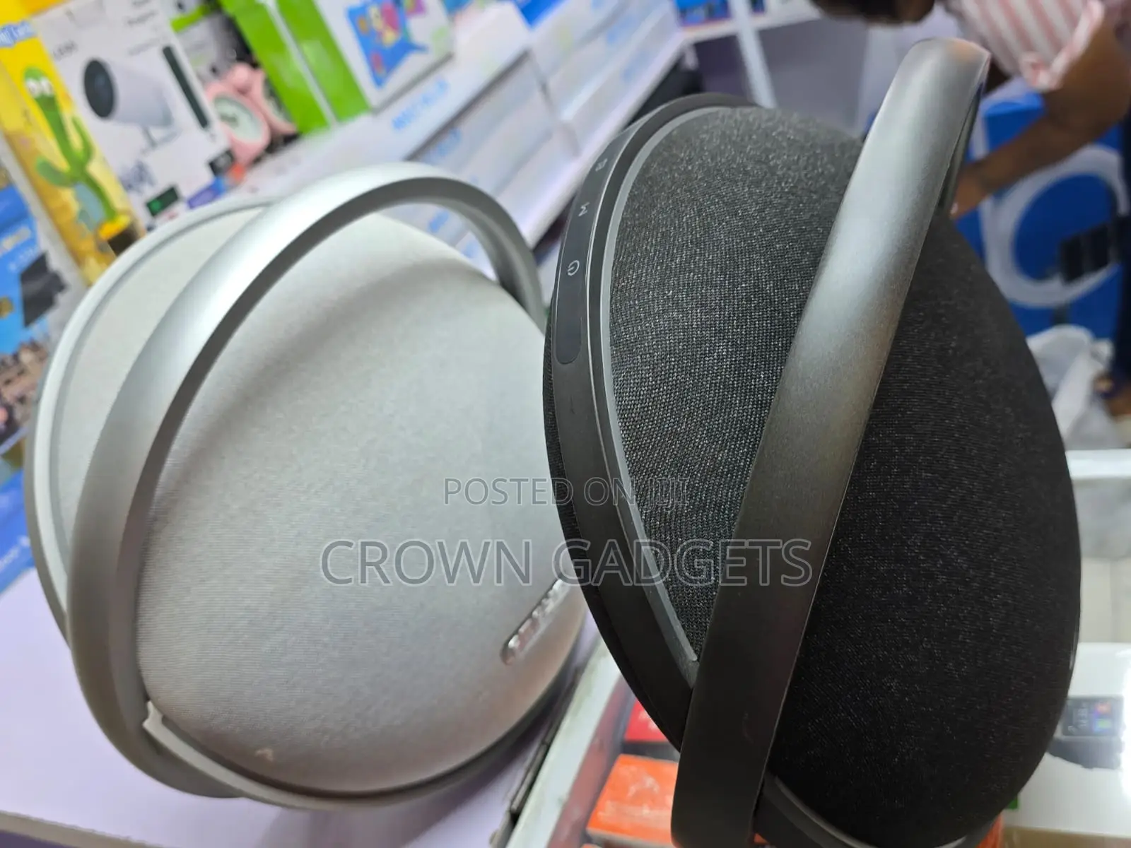 Onyx Studio 7 Bluetooth Speaker With 8 Hour Battery Life