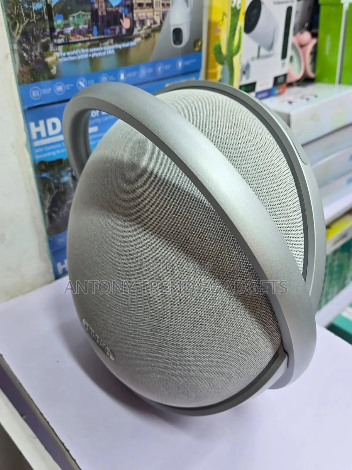 Harman Kardon Onyx Studio Speaker With Aluminum Handle