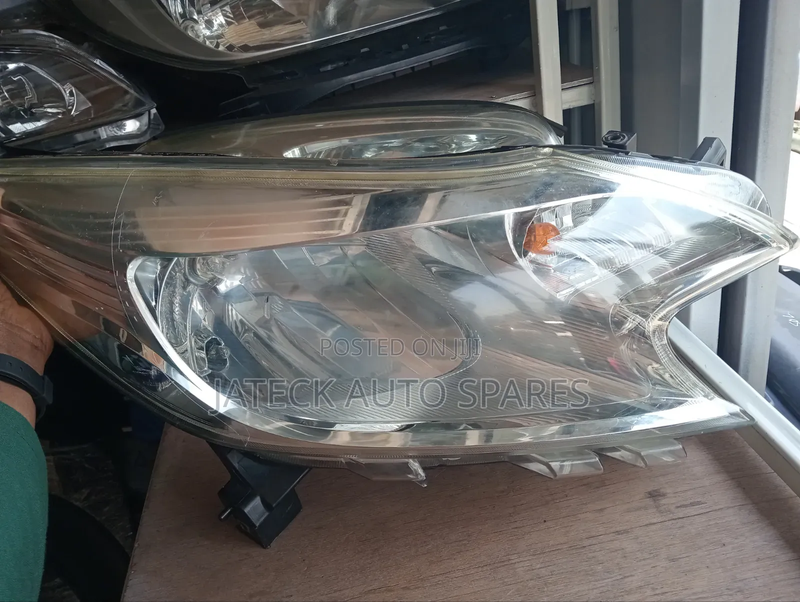 Nissan Note E12 Headlight