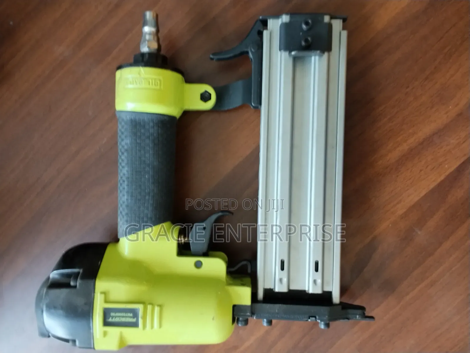 Portable Nailer Air Gun/ Pneumatic Gun
