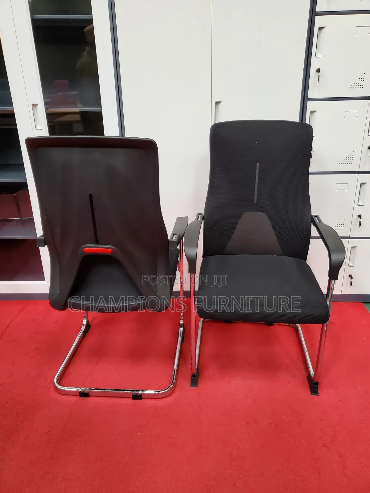 Cantilever Visitor's/Boardroom Chair