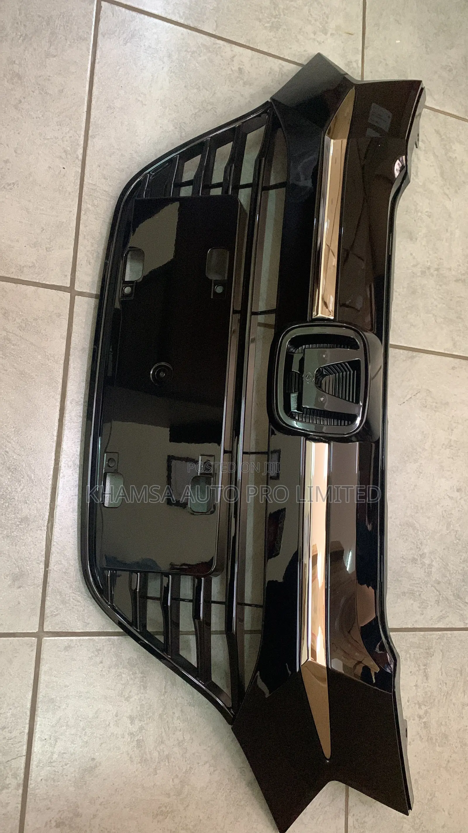 Honda Vezel Grille