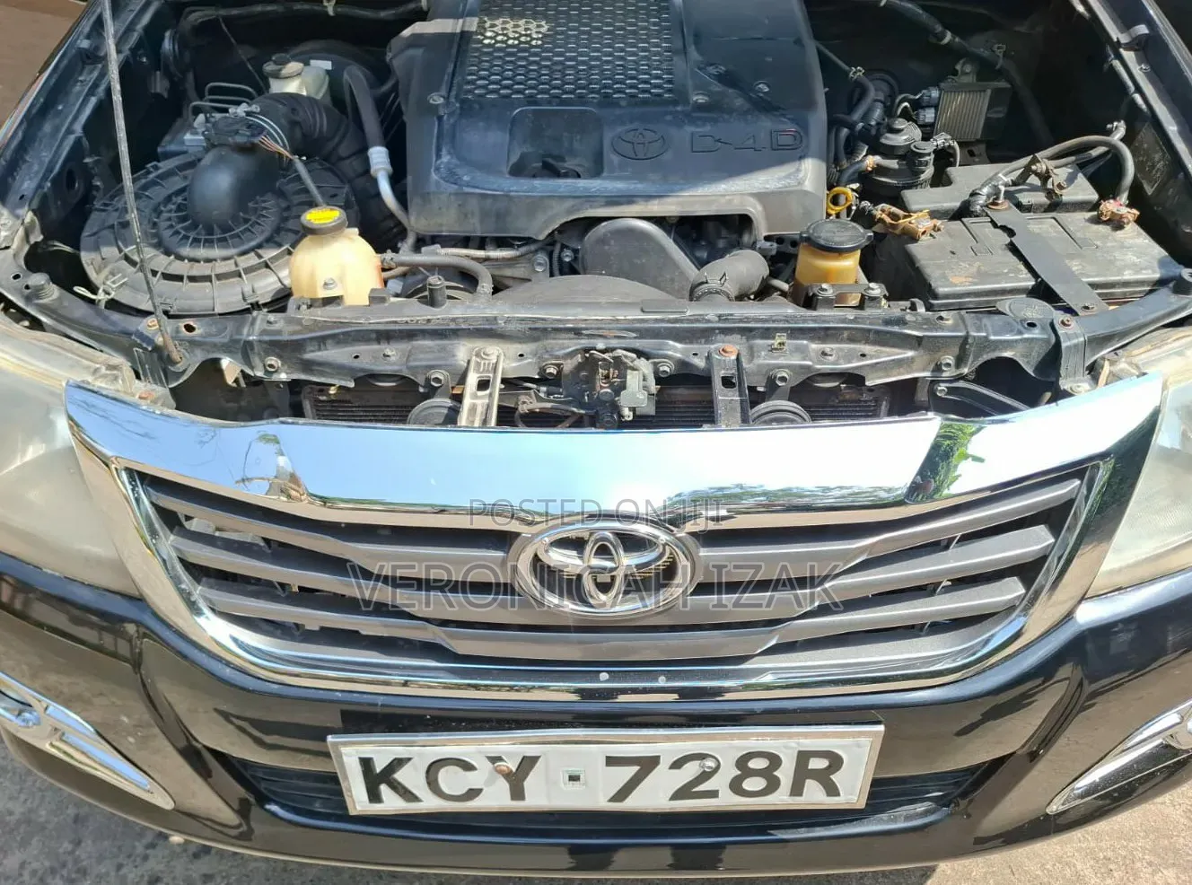 Toyota Hilux 2013 Black