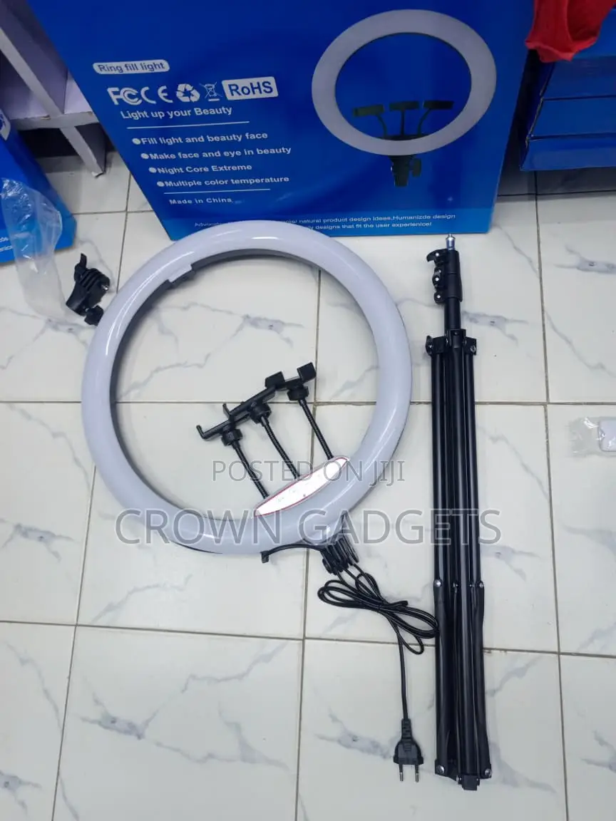 LJJ-45 Professional 18 Inch Ring Light With 3 Phone Holders
