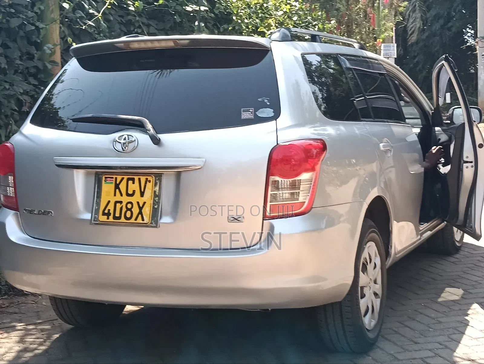 Toyota Corolla Fielder 2012 Silver
