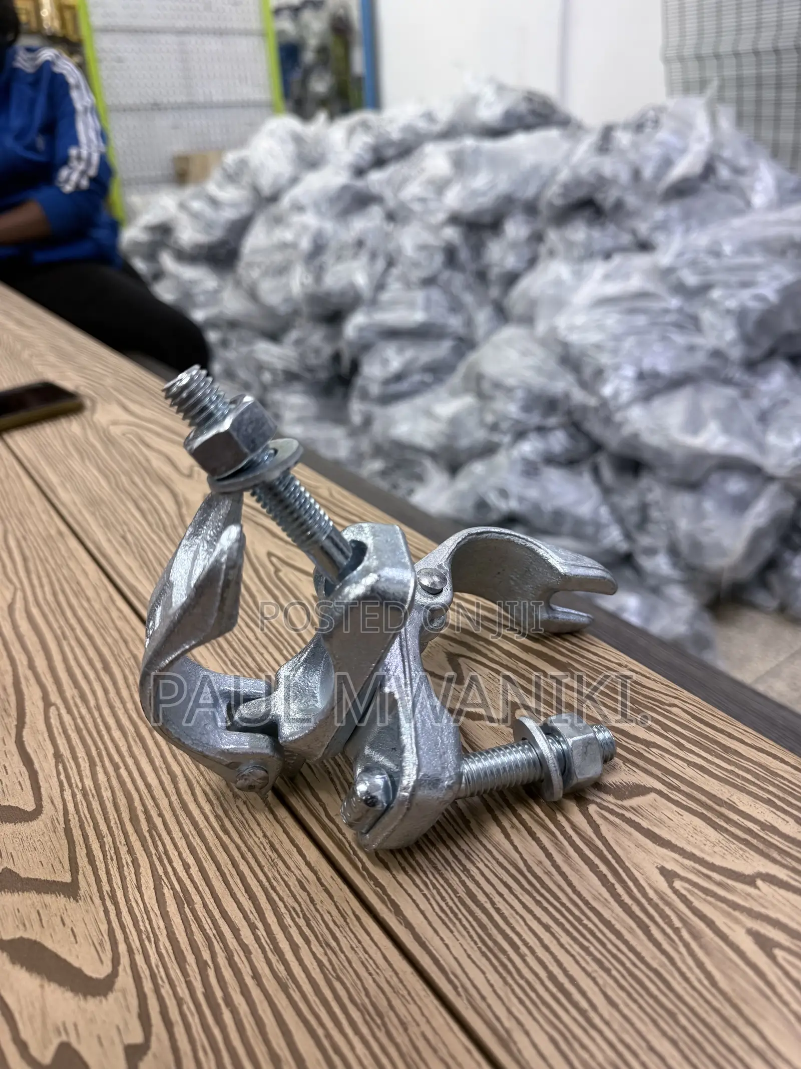 Scaffolding Swivel Coupler / Swivel Clamp – Heavy Duty Galvanized