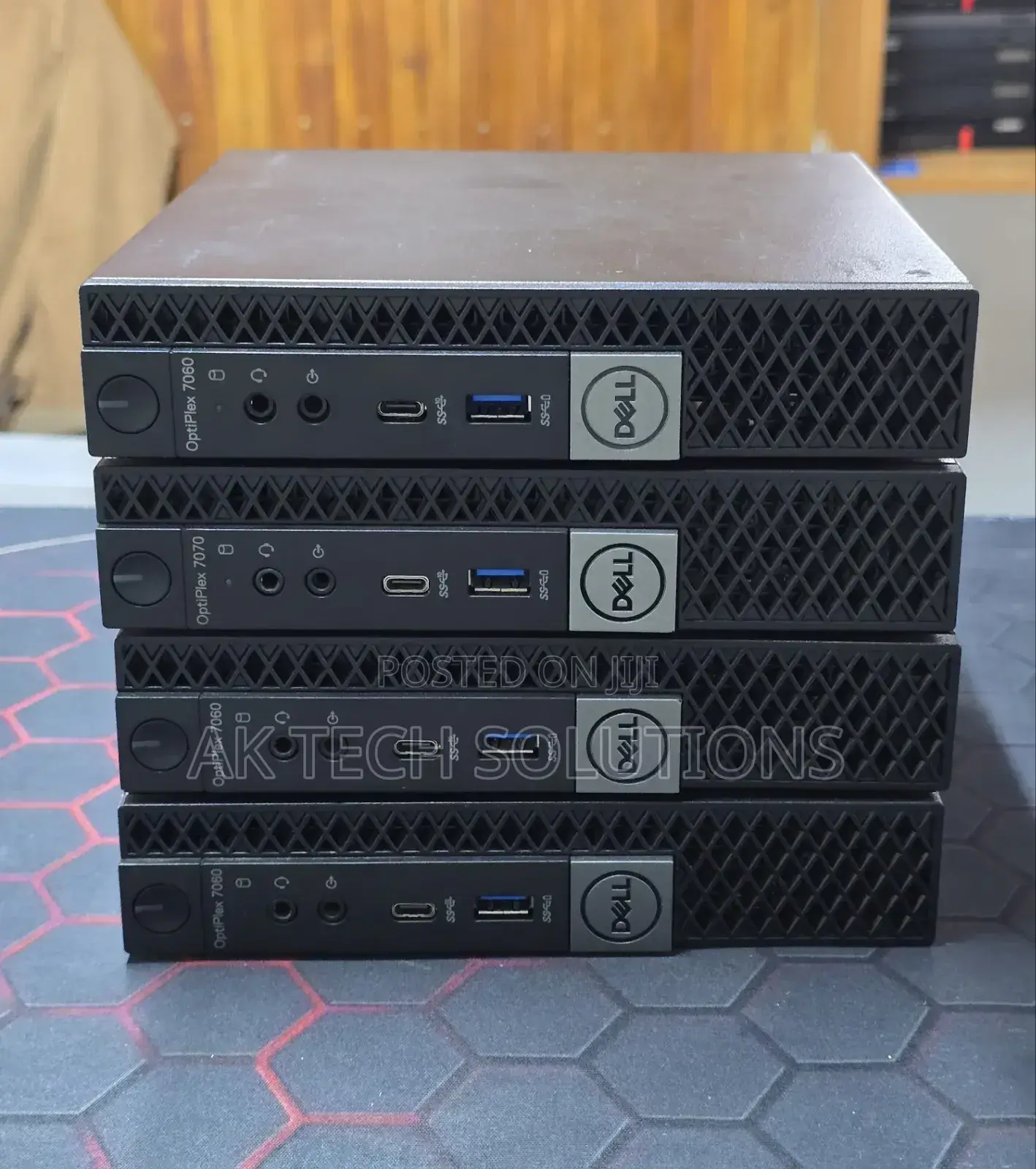 Desktop Computer Dell OptiPlex 7060 8GB Intel Core i5 SSD 256GB