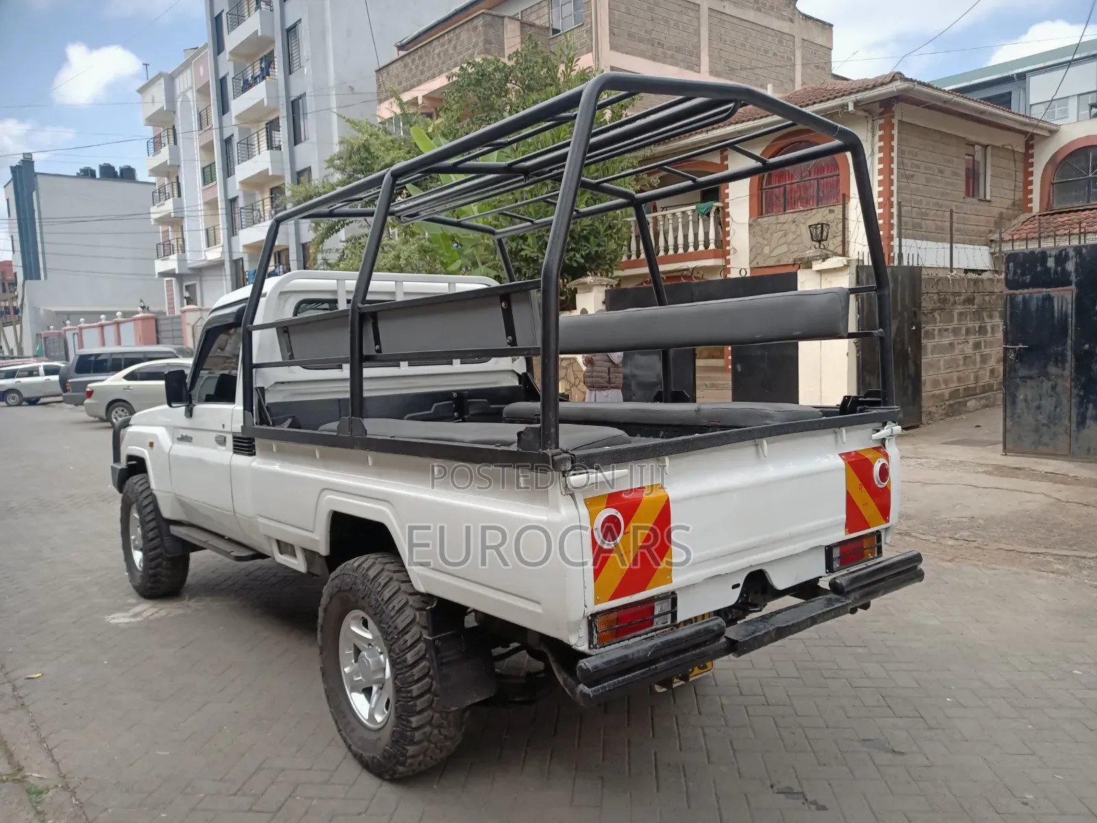 Toyota Land Cruiser 2016 White
