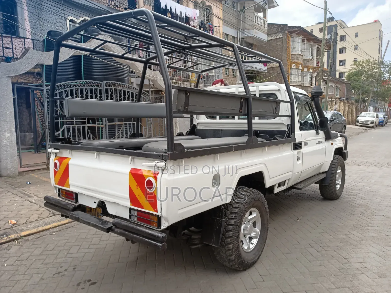 Toyota Land Cruiser 2016 White
