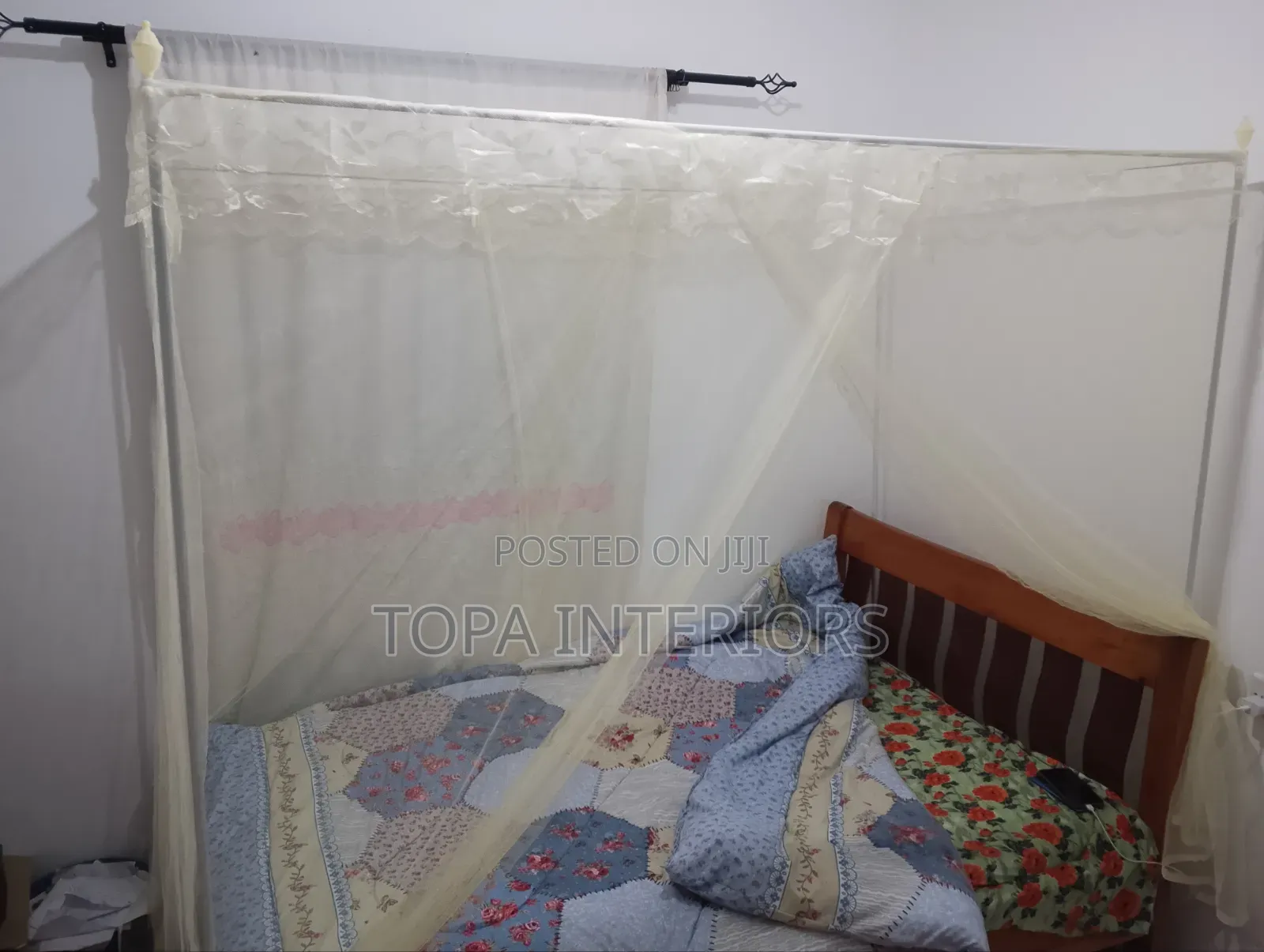 Durable Easy to Fix Bedroom Mosquito Net With Stands