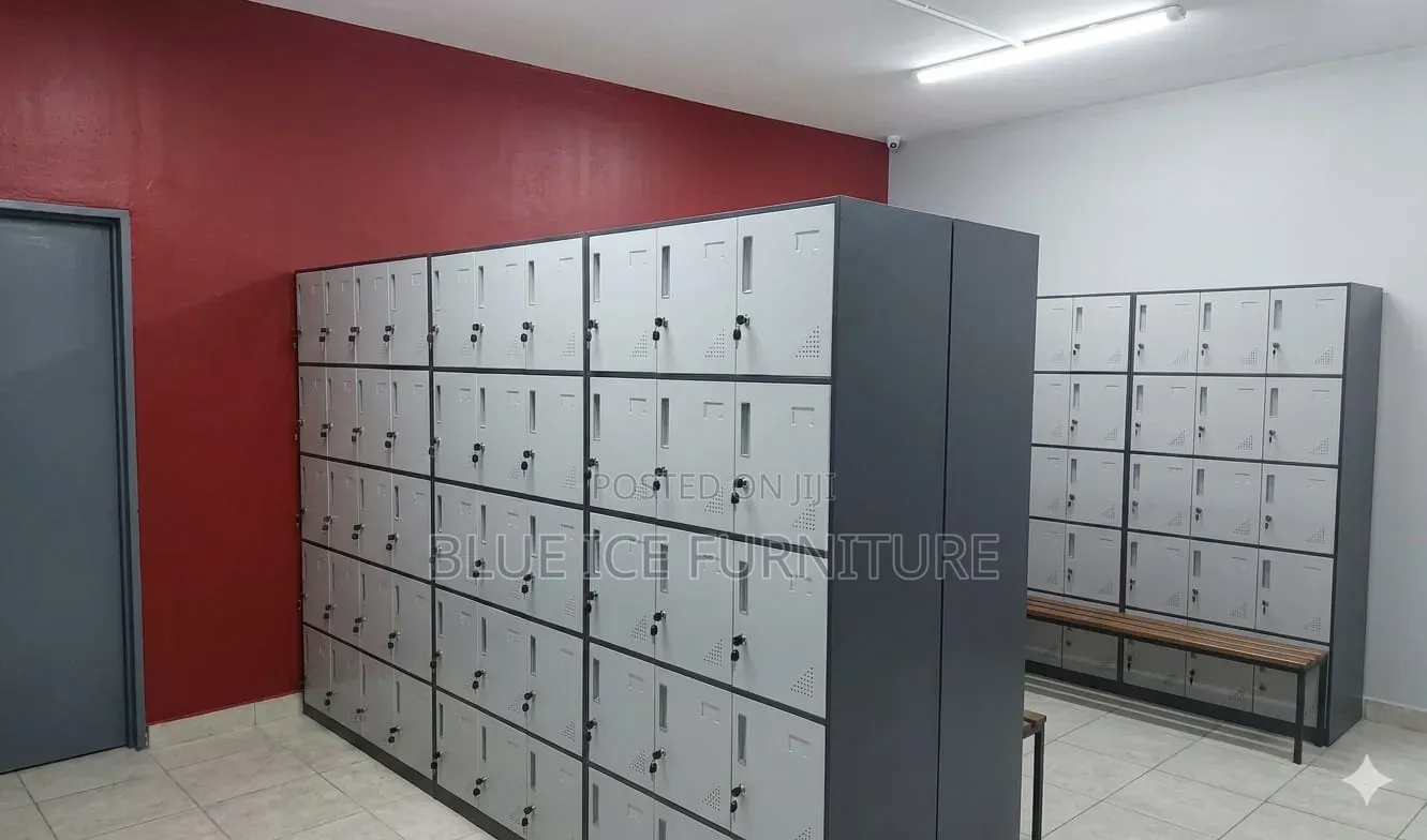 Metal 15 Door Staff School Cabinet