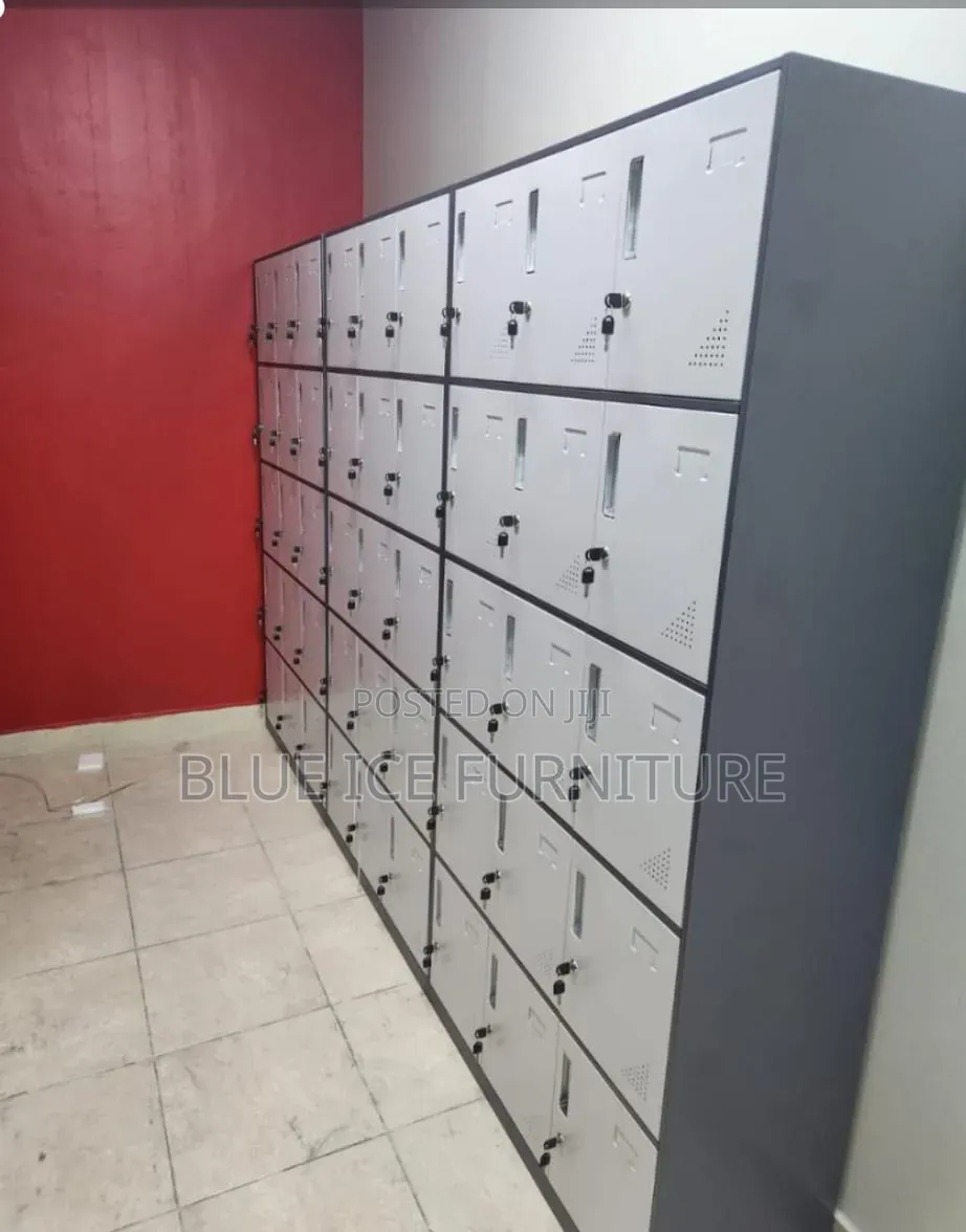 Metal 15 Door Staff School Cabinet