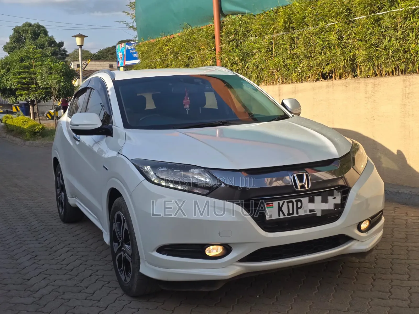 Honda Vezel 2016 White