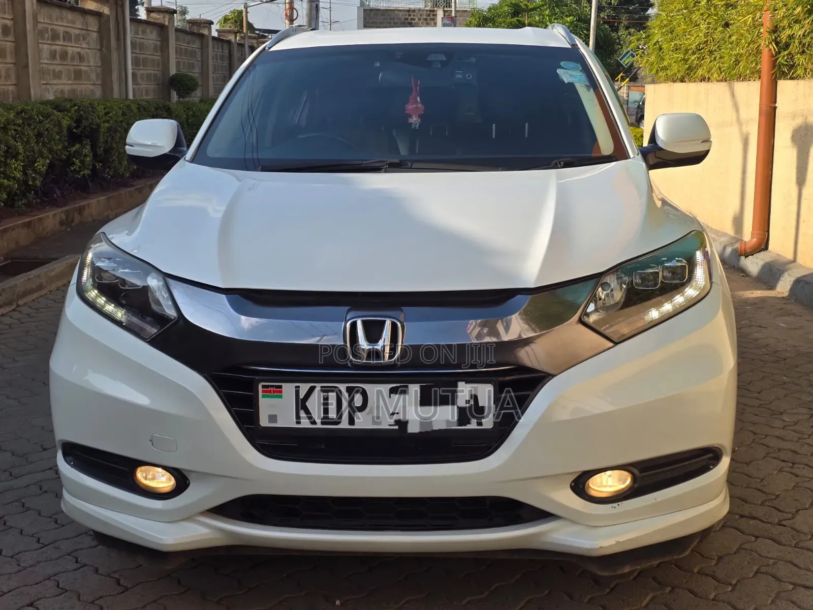Honda Vezel 2016 White
