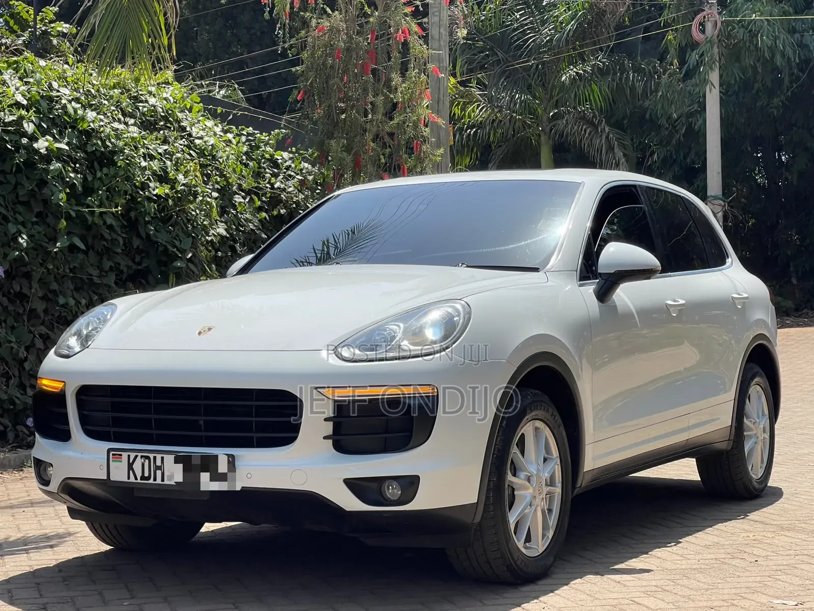 Porsche Cayenne 2015 White