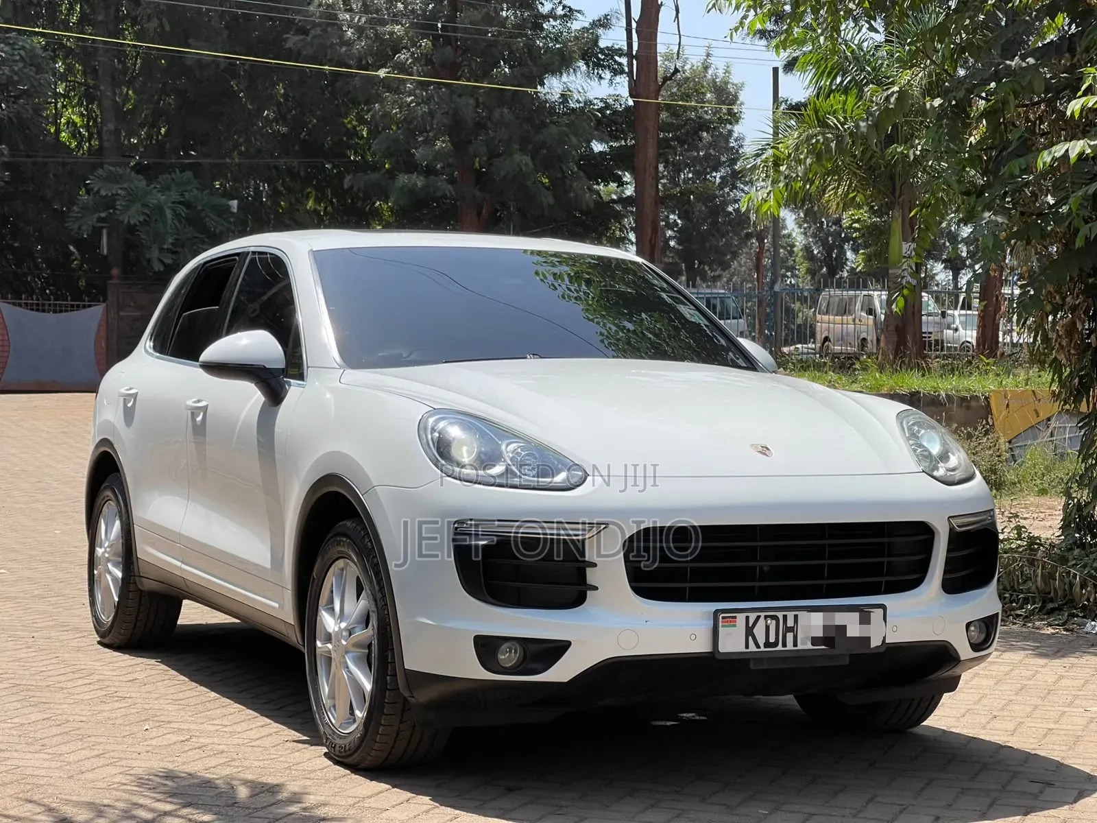Porsche Cayenne 2015 White