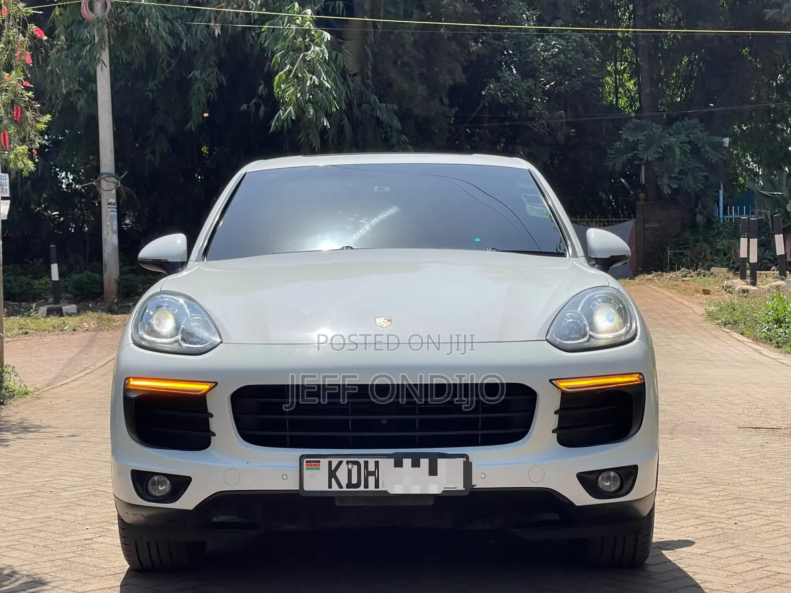 Porsche Cayenne 2015 White