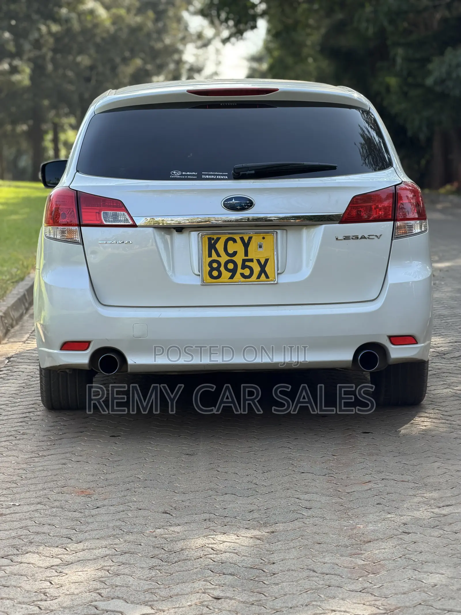 Subaru Legacy 2013 White