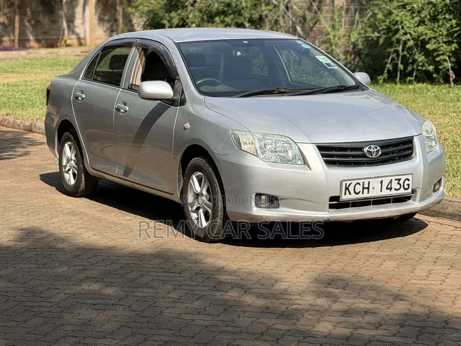 Toyota Axio 2009 Silver