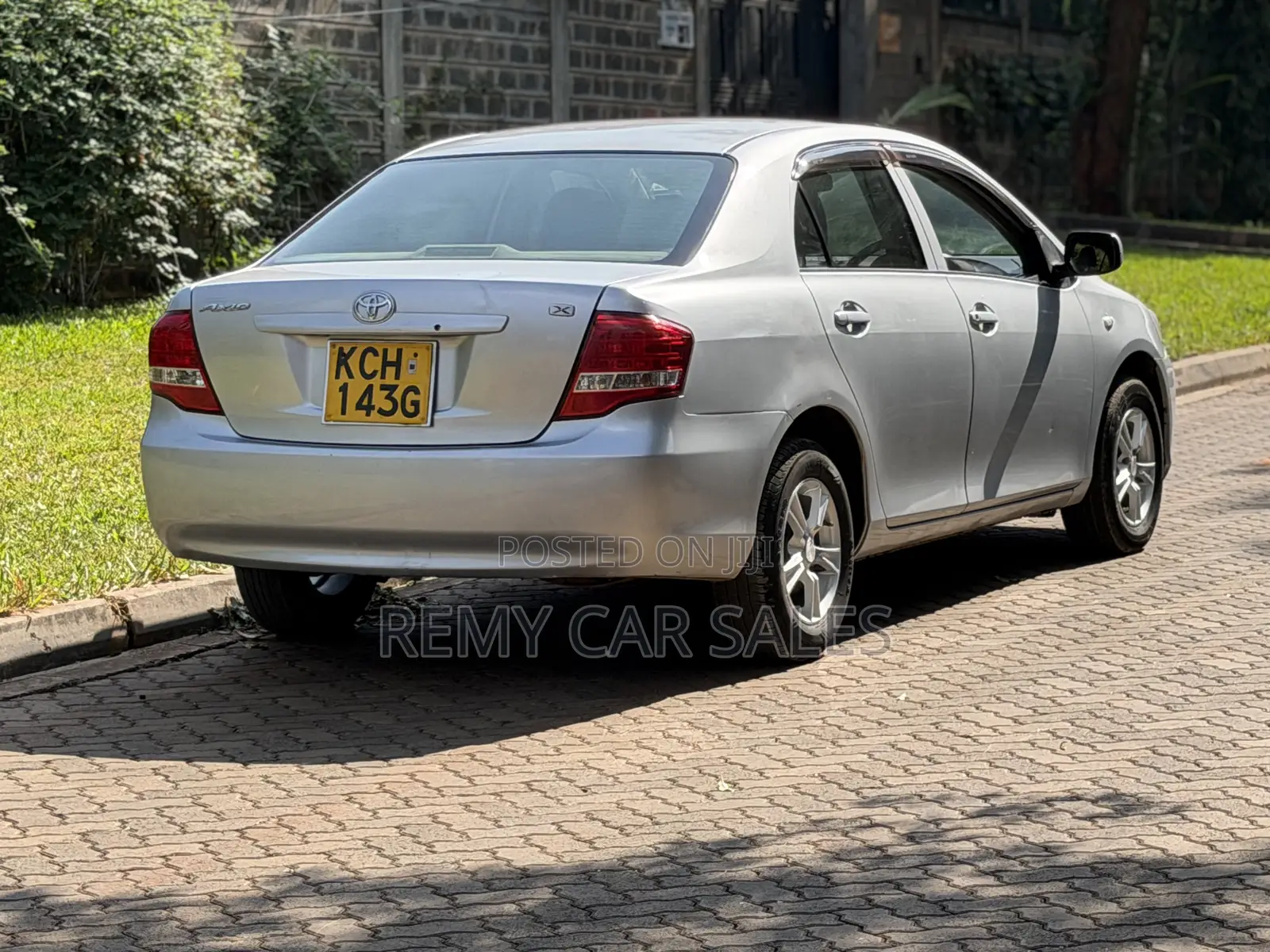 Toyota Axio 2009 Silver