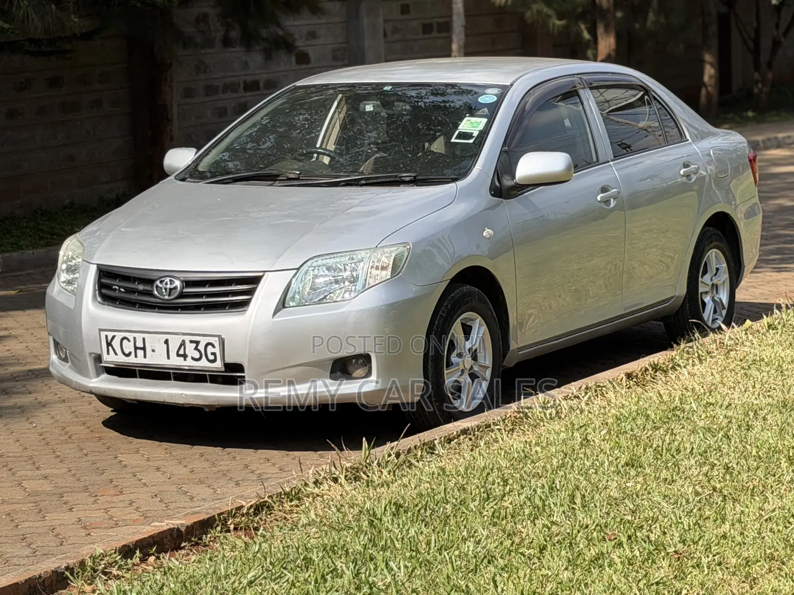 Toyota Axio 2009 Silver