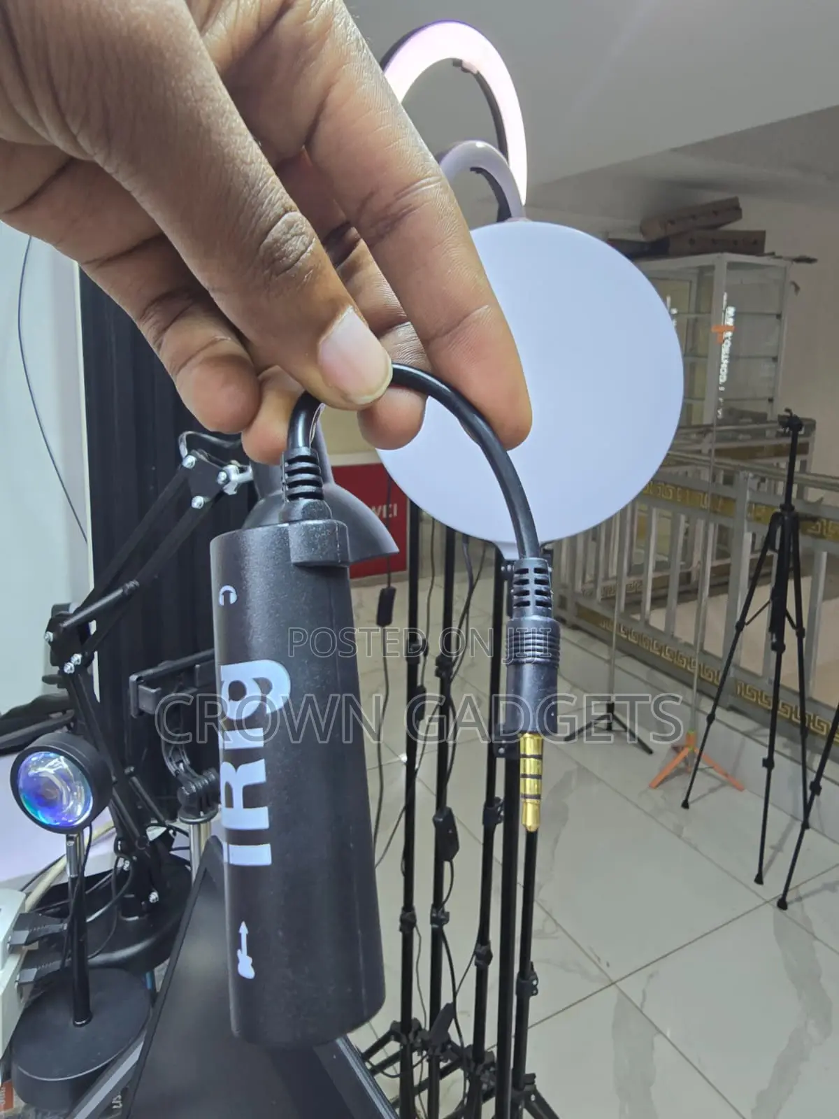 Portable iRig Guitar Recording Interface for Mobile Phones