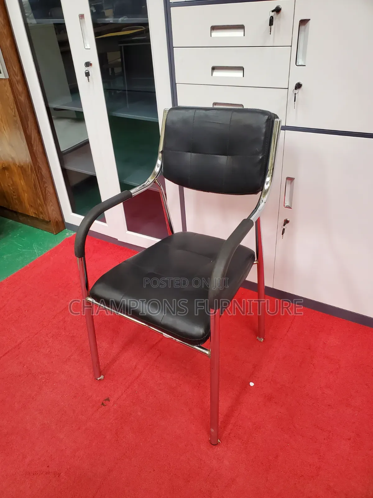 Low Back Cushioned Reception/Visitor's Chair