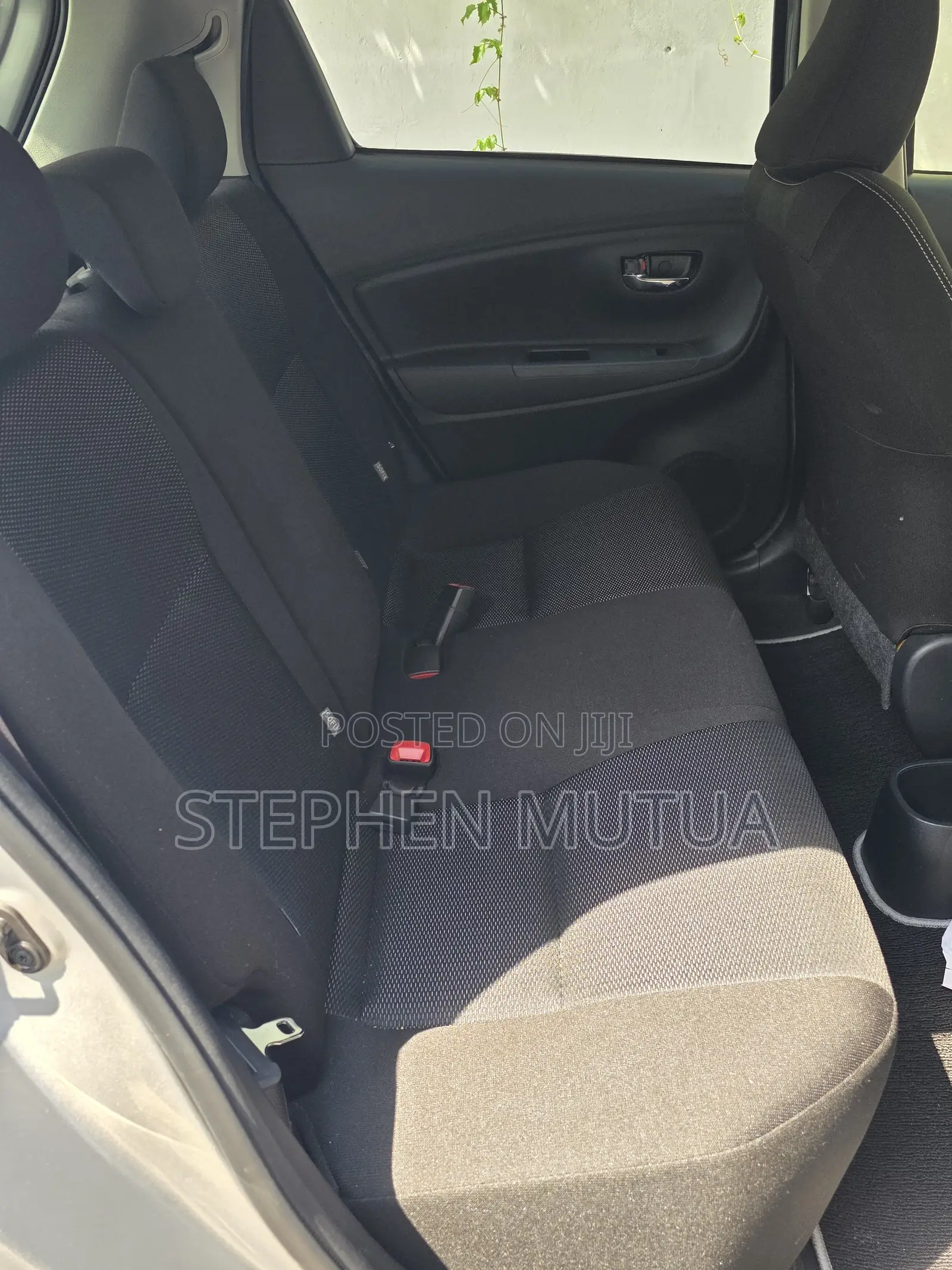Toyota Vitz 1.3 FWD 5dr 2019 Silver