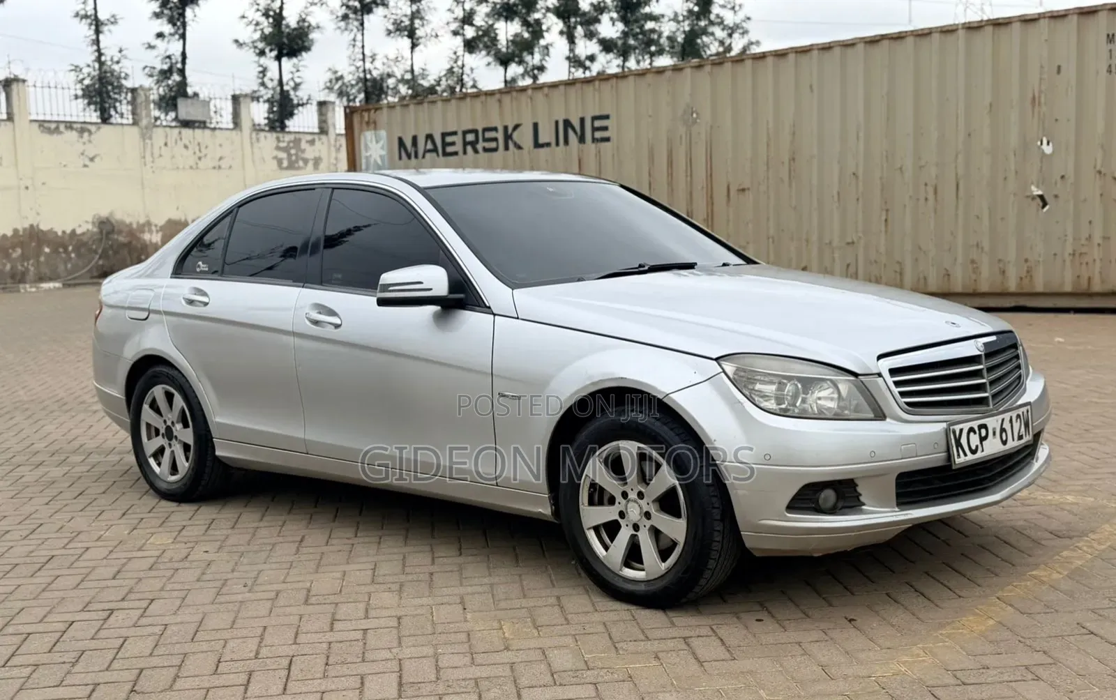 Mercedes-Benz C180 2011 Silver
