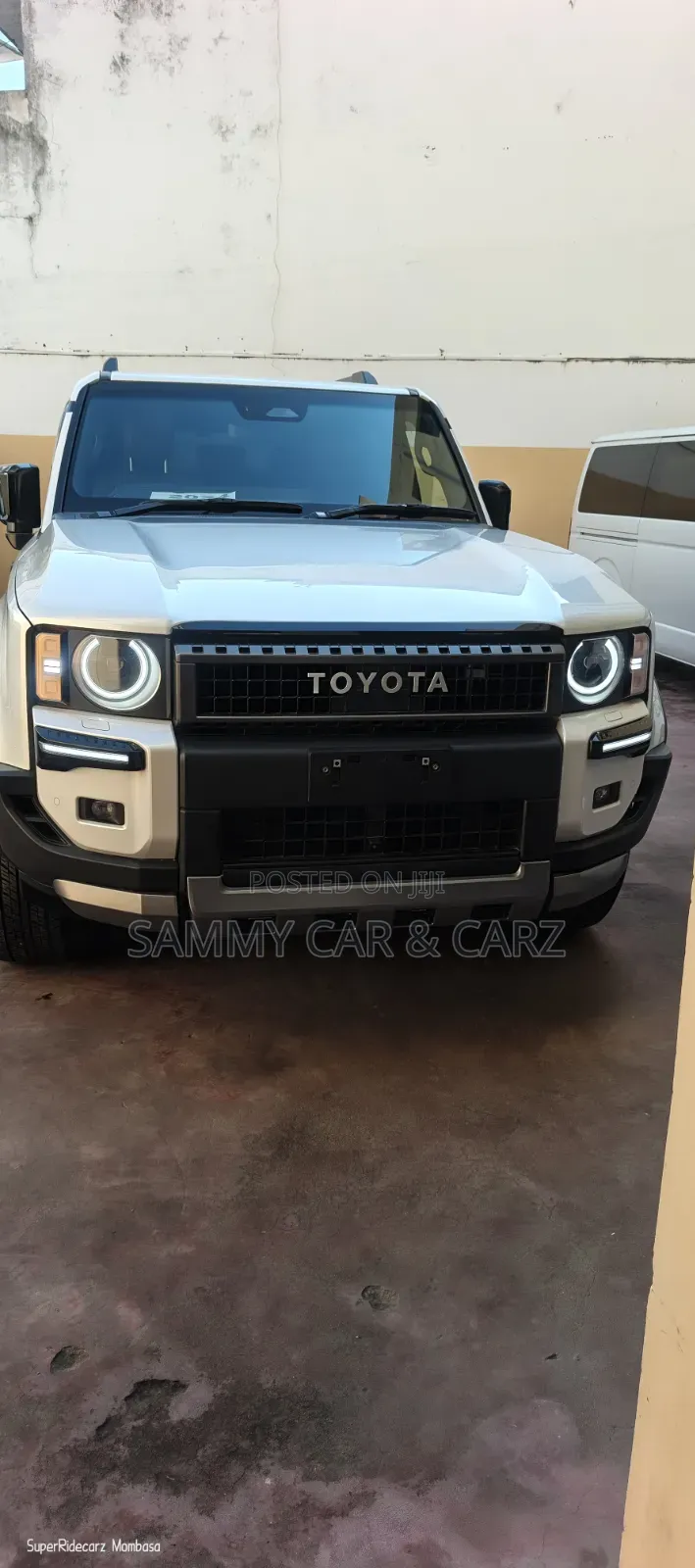 Toyota Land Cruiser Prado 2024 White