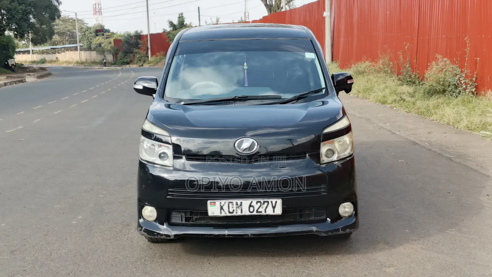 Toyota Voxy 2010 Black