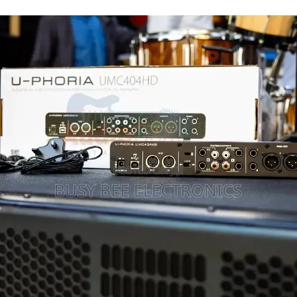 Behringer U-Phoria Umc404hd