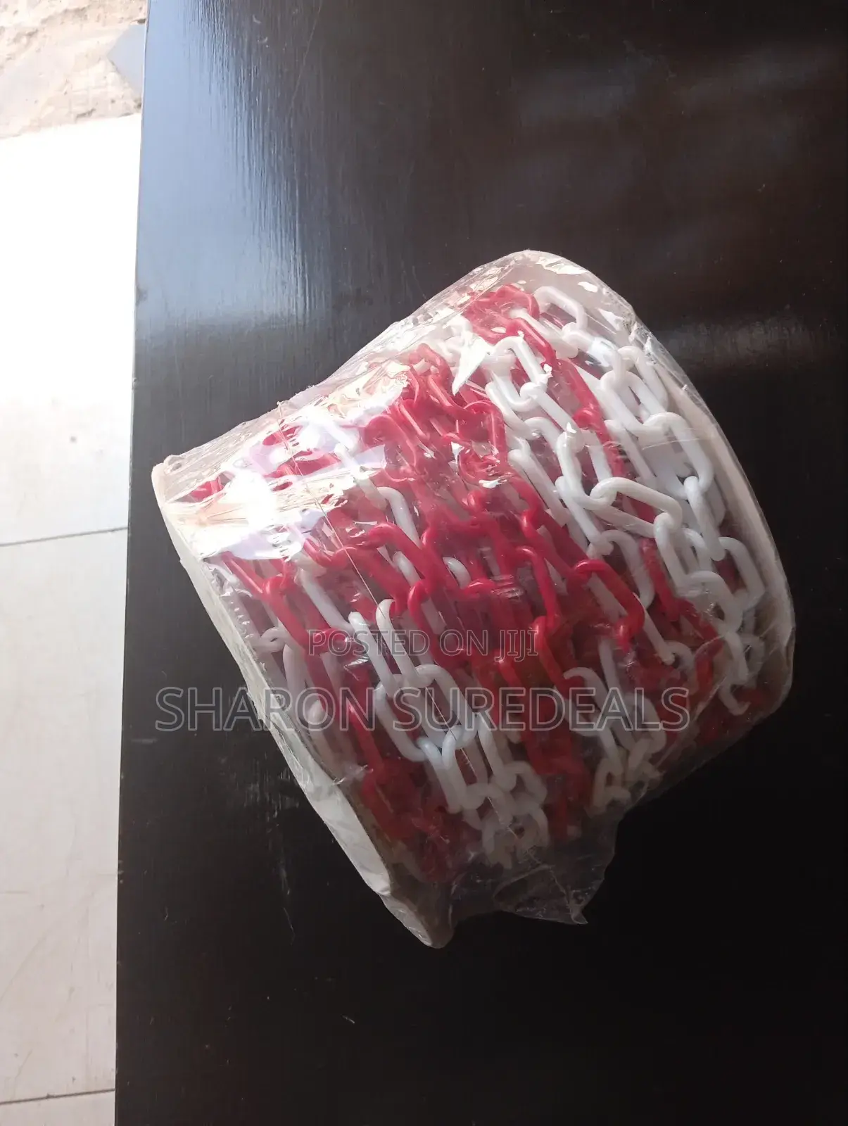 Plastic Chain(red and White)