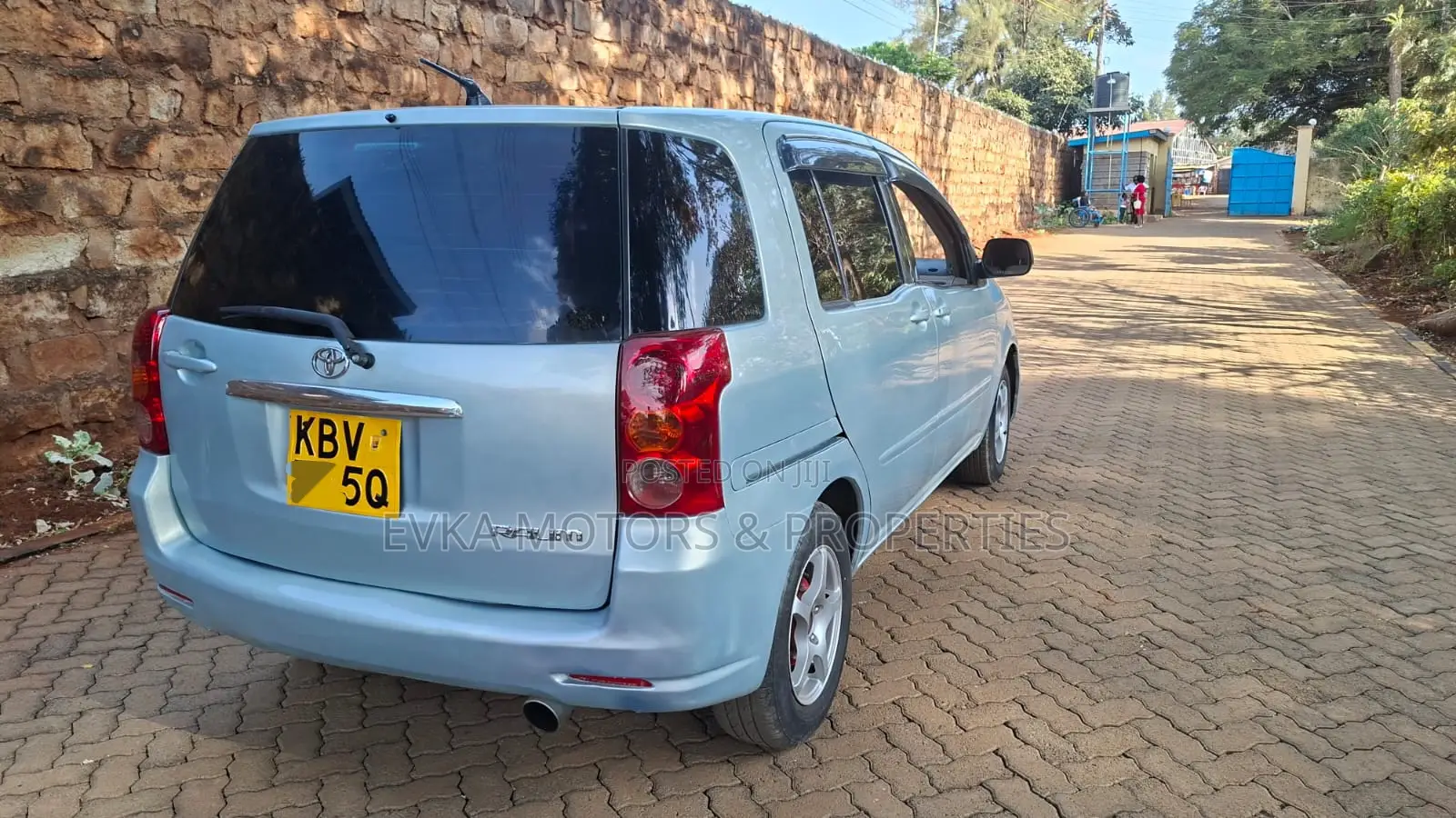 Toyota Raum 2006 Gray
