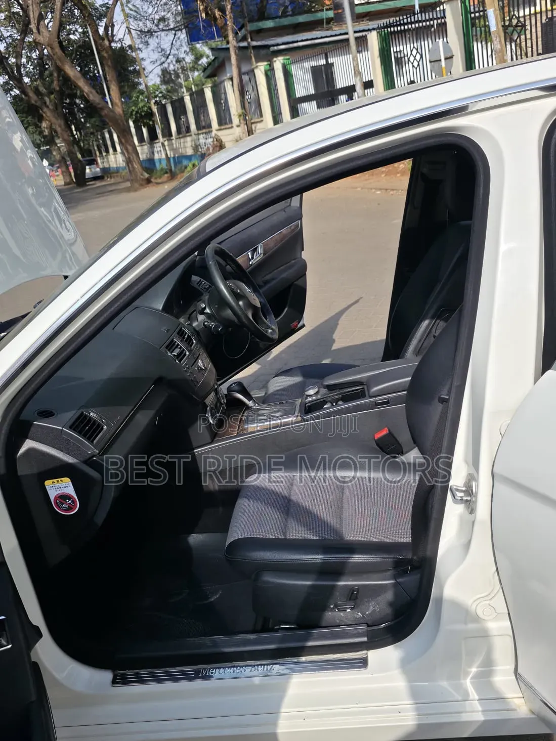 Mercedes-Benz C200 2010 White