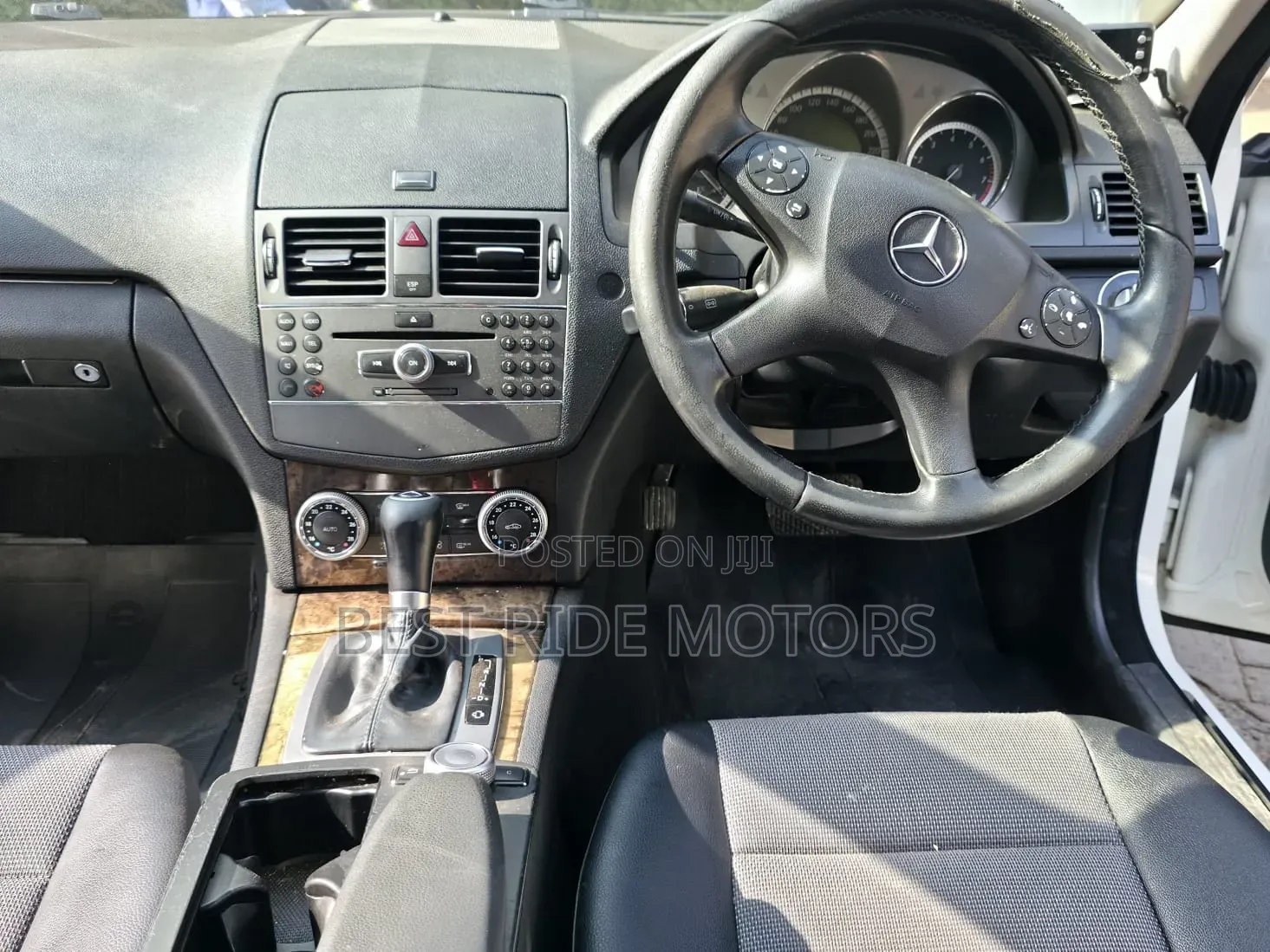 Mercedes-Benz C200 2010 White