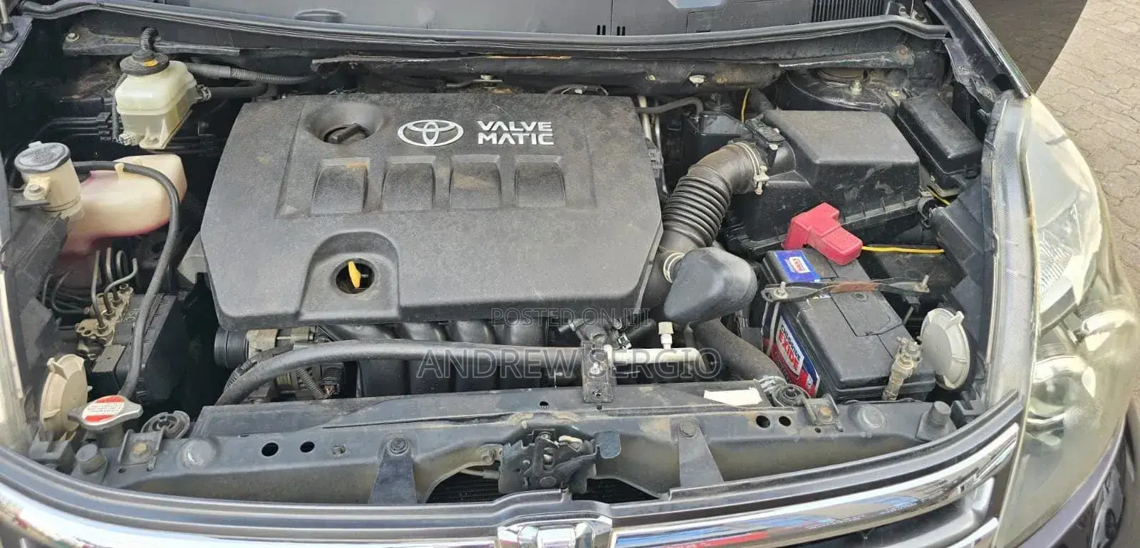 Toyota ISIS 2014 Black