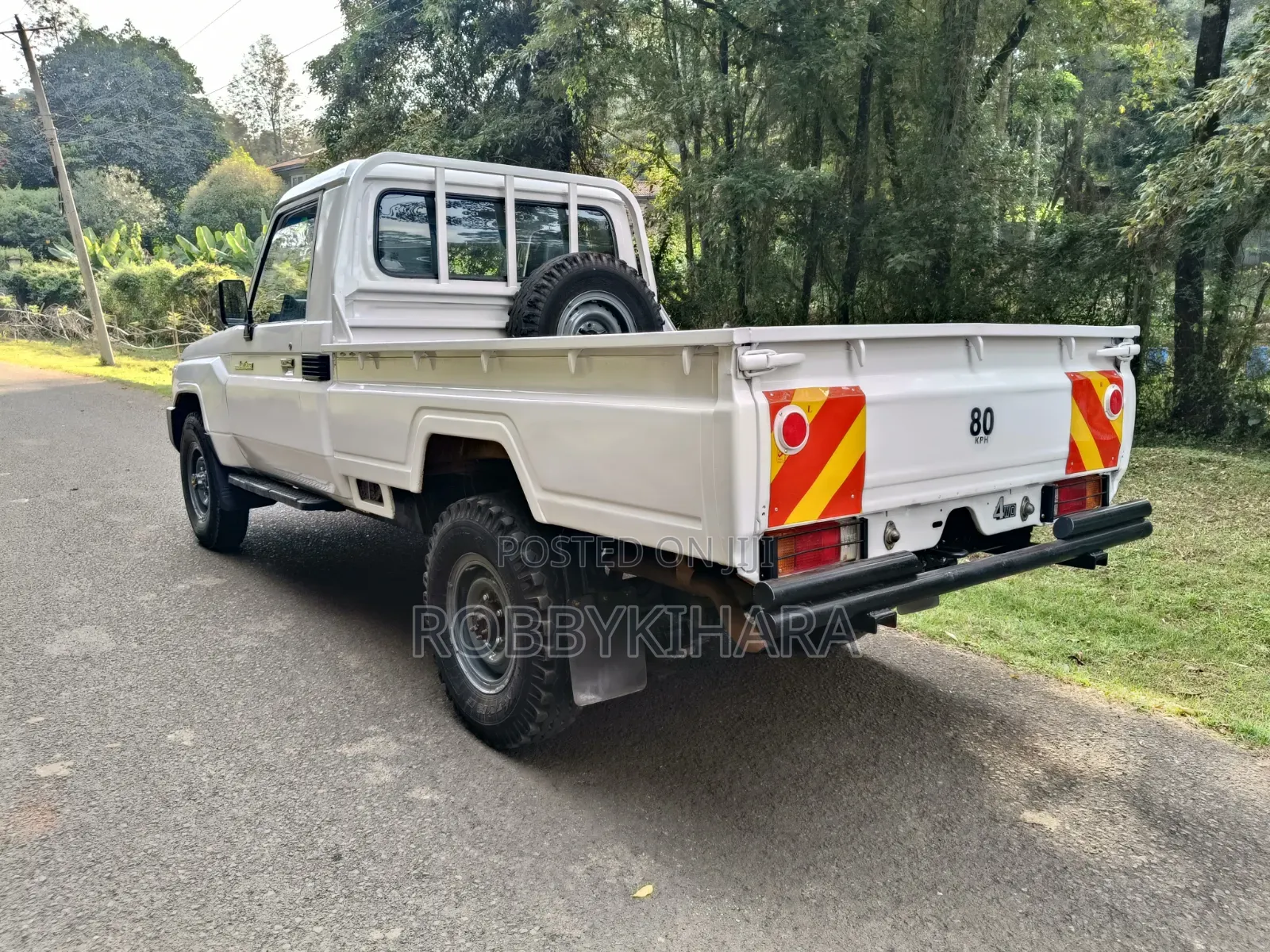 Toyota Land Cruiser 2017 White