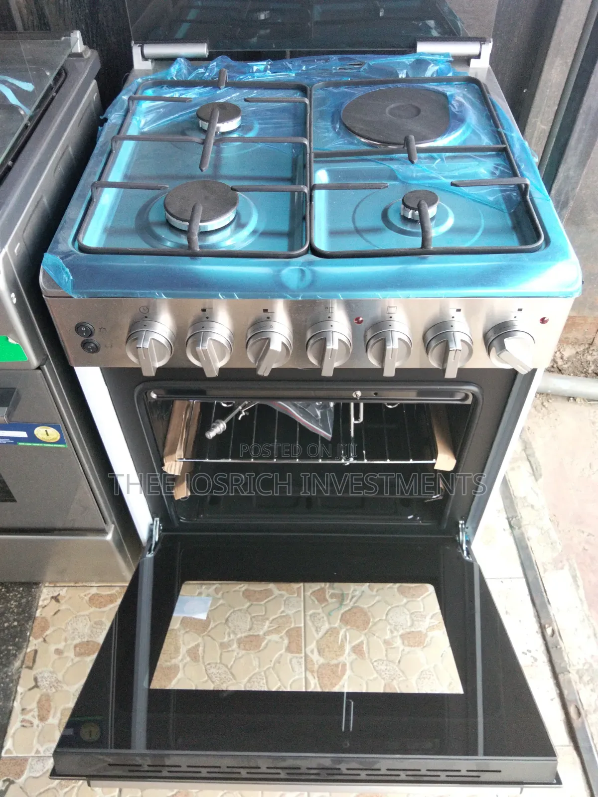 Black Haier Cooker 3+1 With Electric Oven