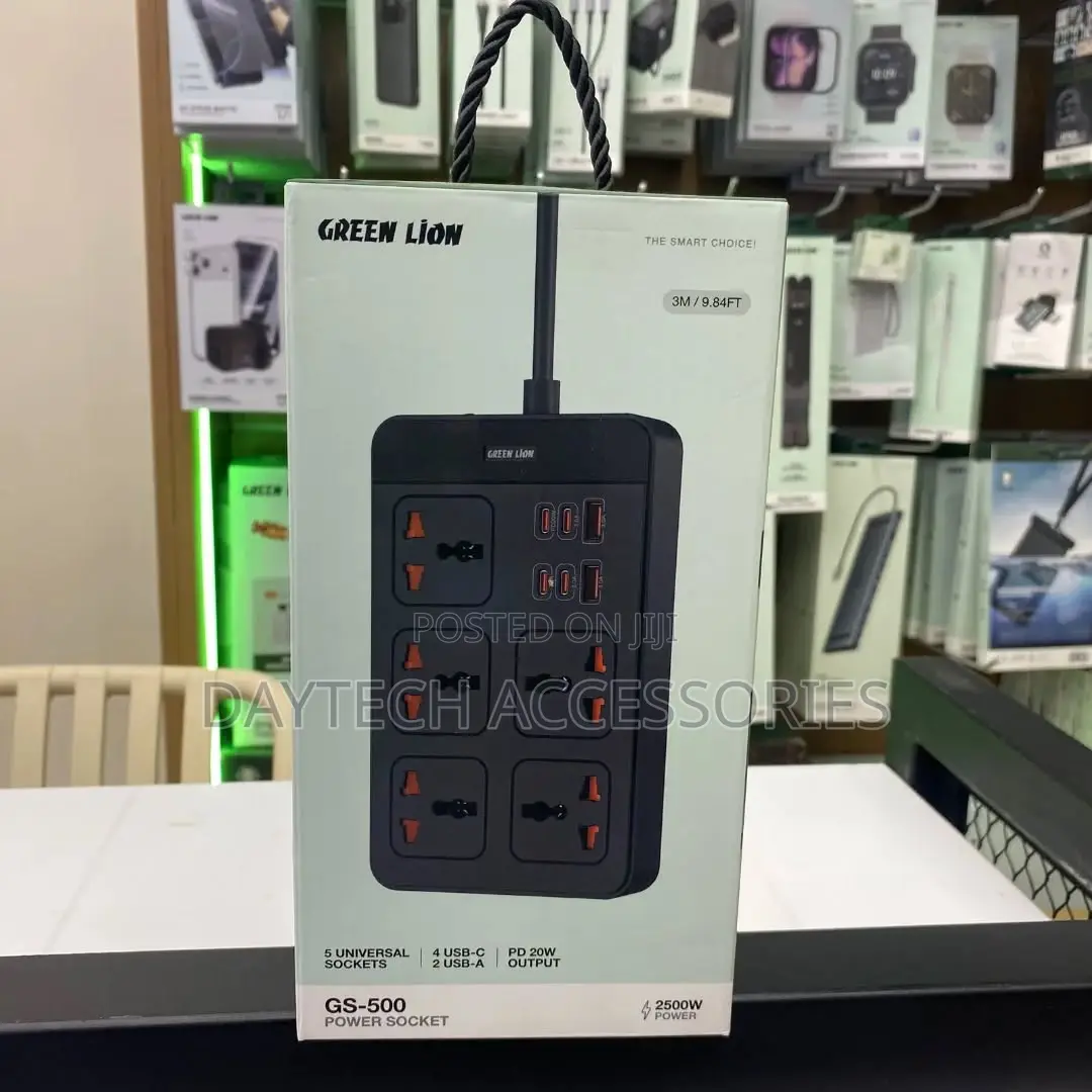 Green Lion GS-500 11 in 1 Power Socket (Model: GNGS500PSBK) in Black.