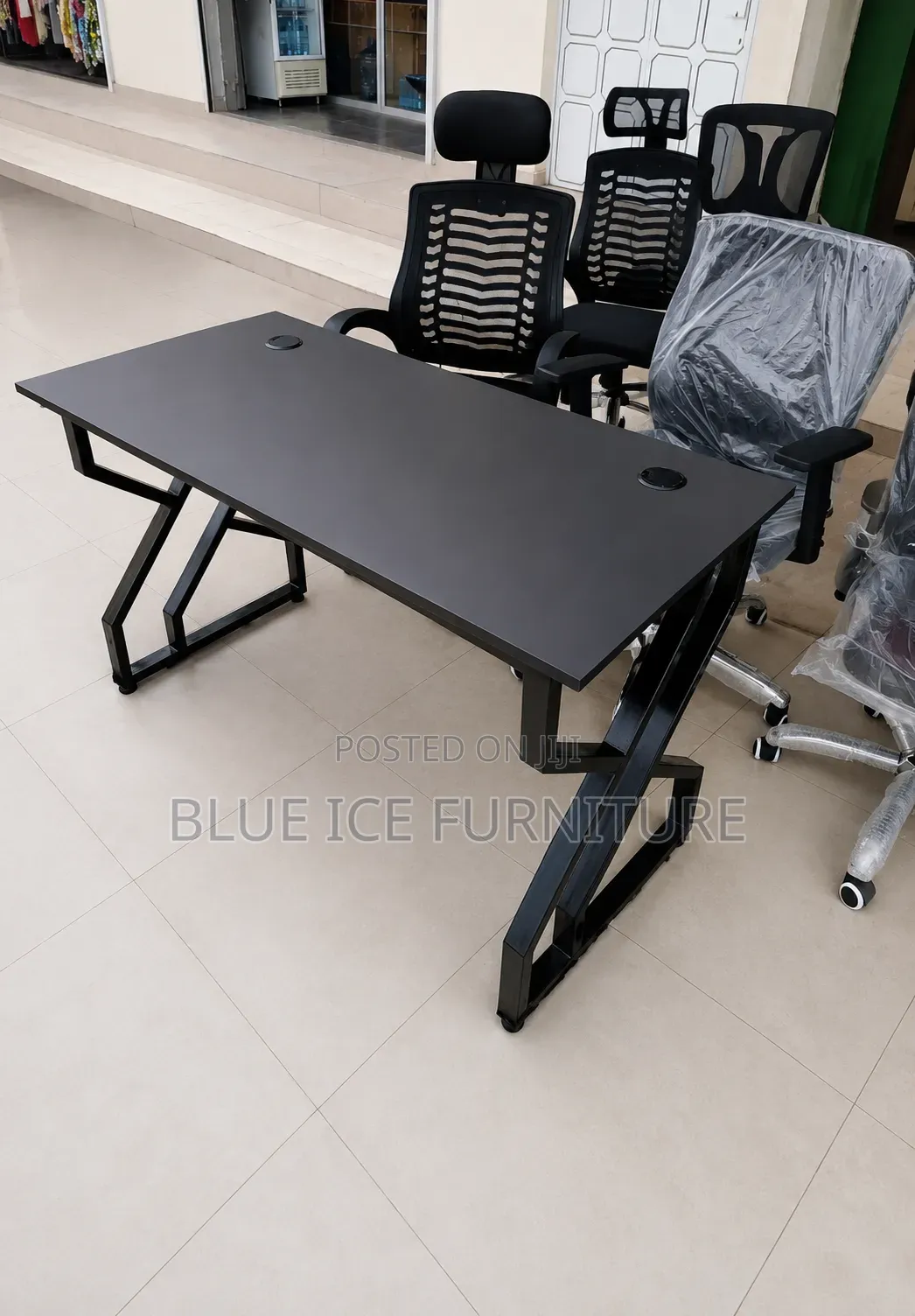Modern Office Desk 1.2cm With Metallic Double Frame