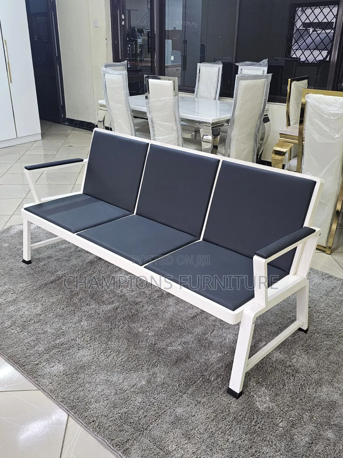 3-Seater Link Padded Chair