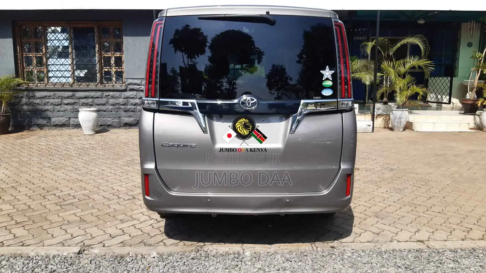 Toyota Esquire 2.0 AWD (7 seater) 2019 Silver