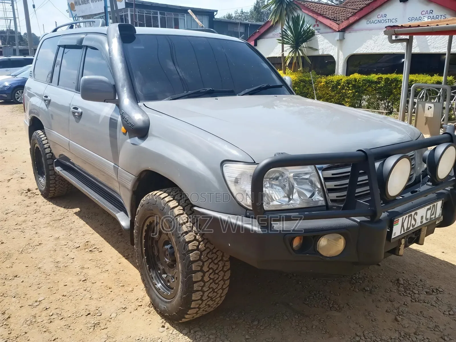Toyota Land Cruiser 2005 Gray