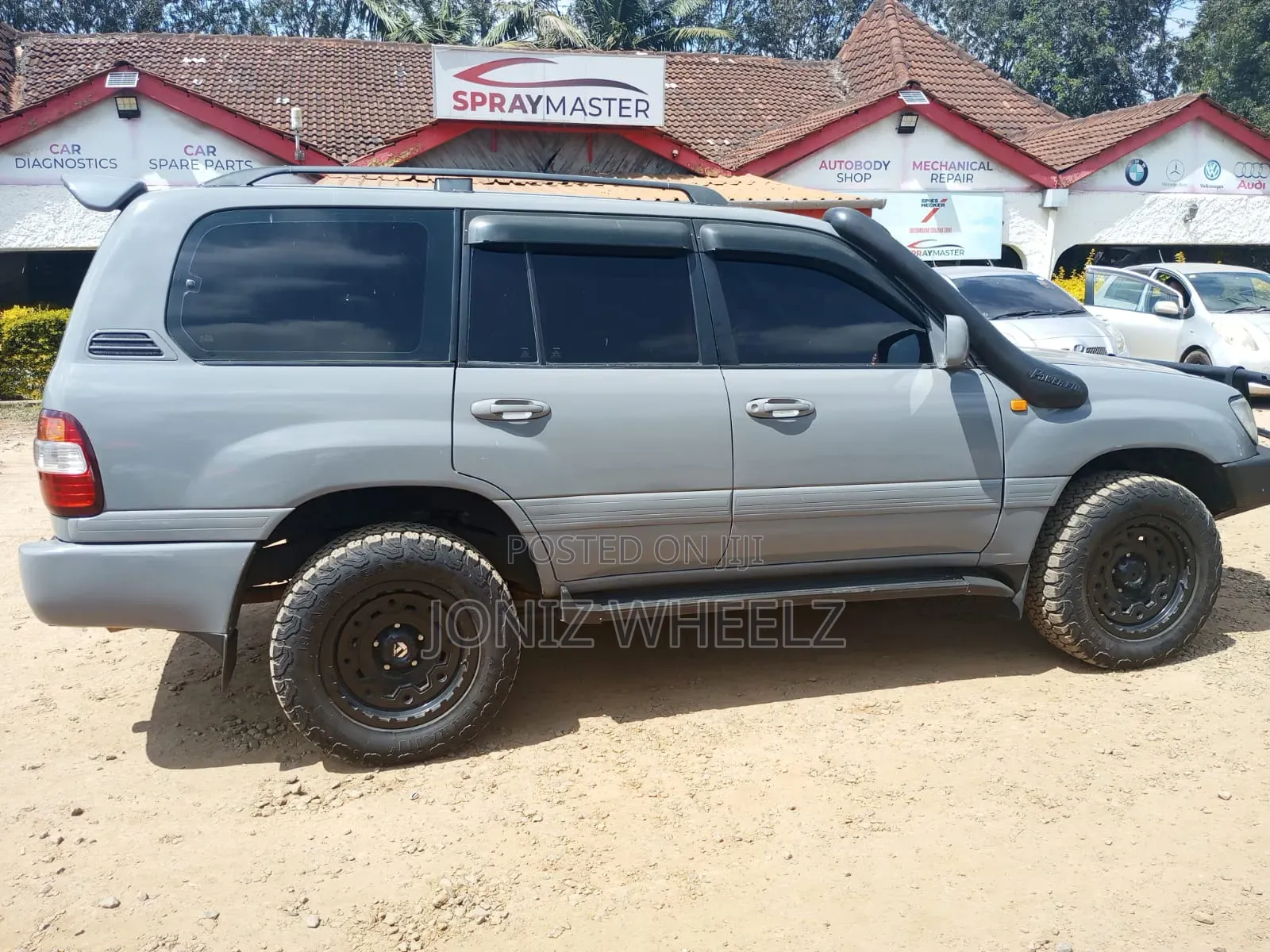 Toyota Land Cruiser 2005 Gray