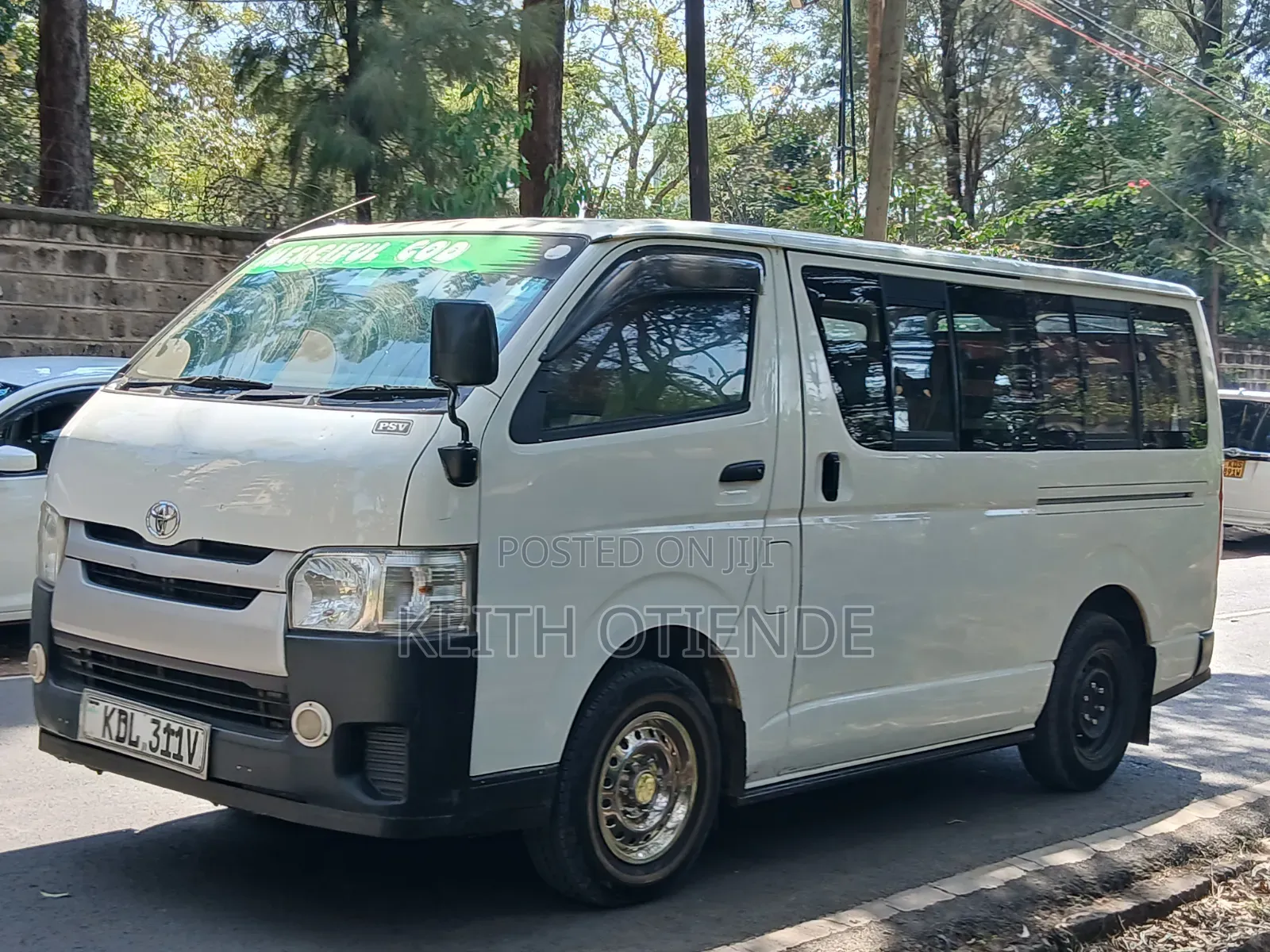 Toyota HiAce 2016 White