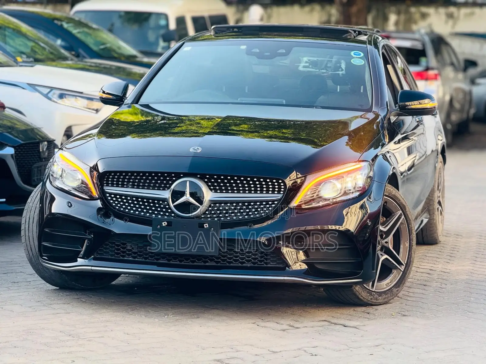 Mercedes-Benz C200 2019 Matt Black