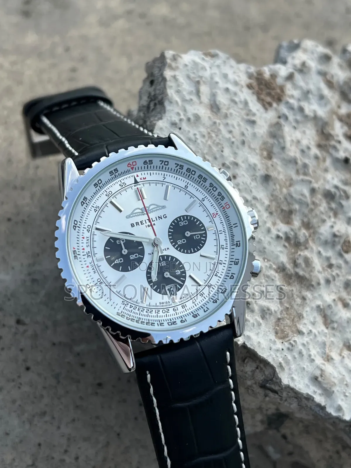 Breitling Navitimer BO1 Chronograph Watch With Genuine Leather.