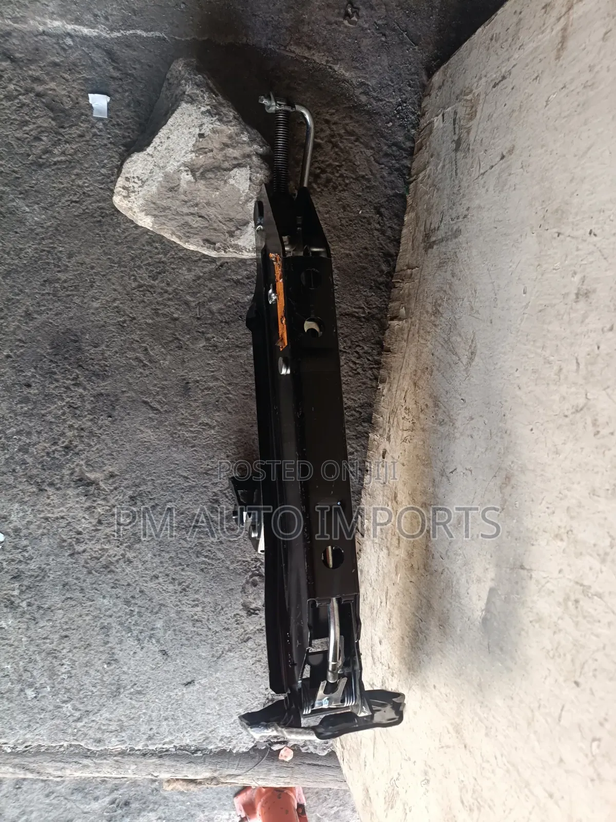 Porsche Cayenne, Audi Q5,Q7 BMW X5 Wheel Jack