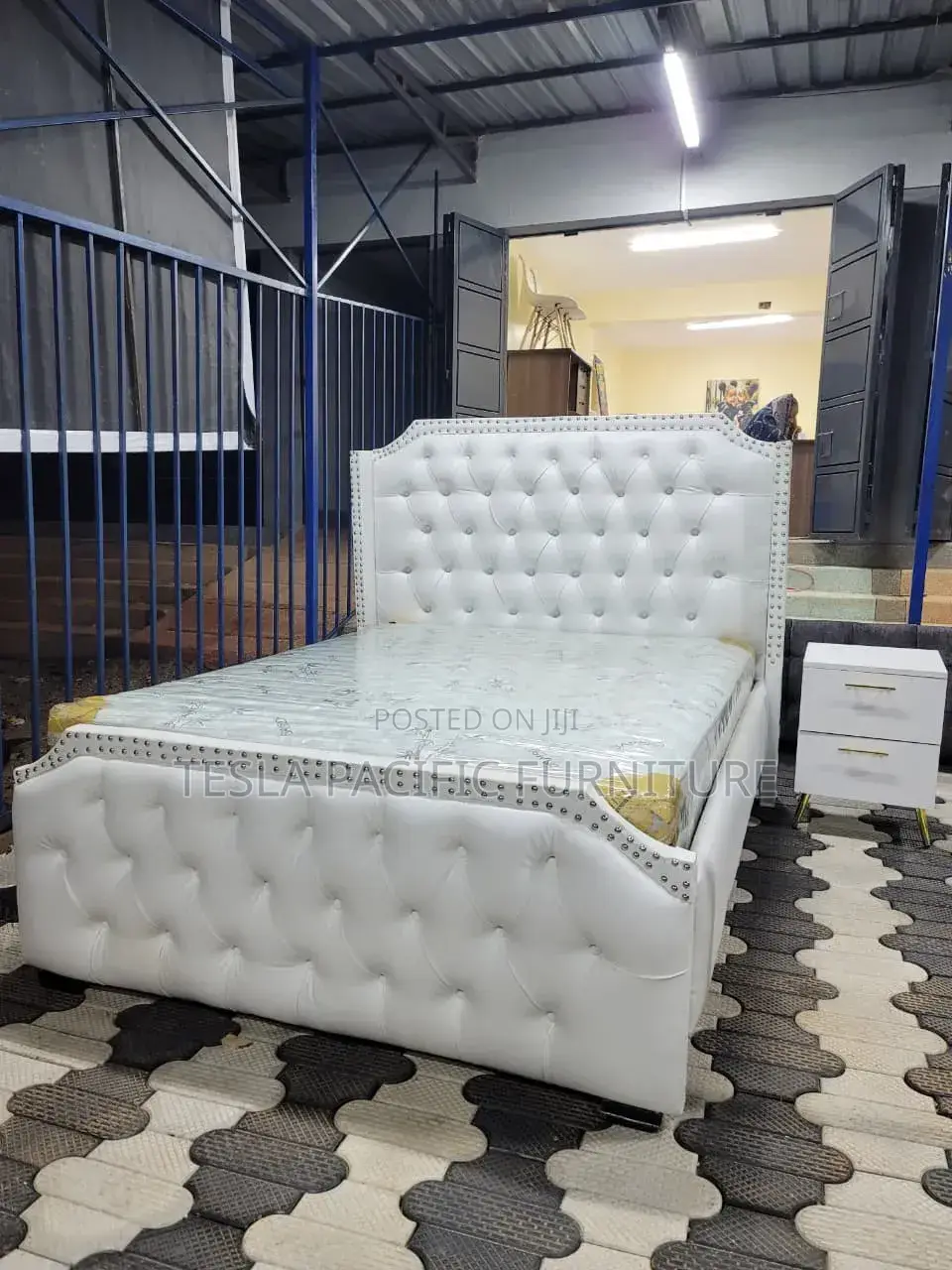 Luxury Modern 5by6 Chester Bed Available, Free Delivery